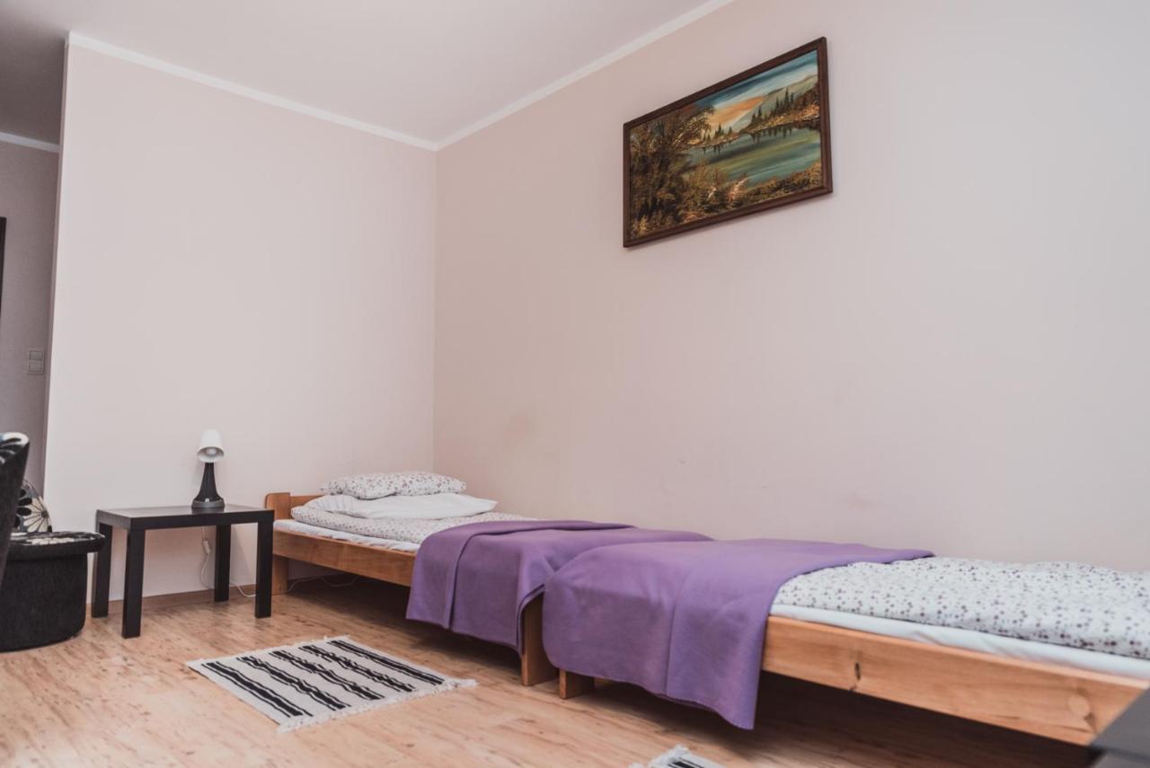 Agroturystyka Pod Modrzewiami Nowy Tomyśl Exteriér fotografie